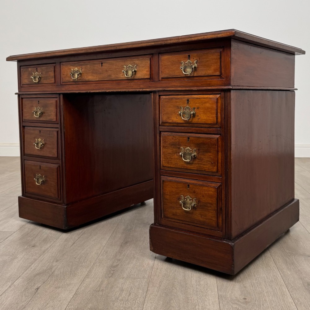 Antique 20th Century Leather Top Pedestal Desk In Walnut View II