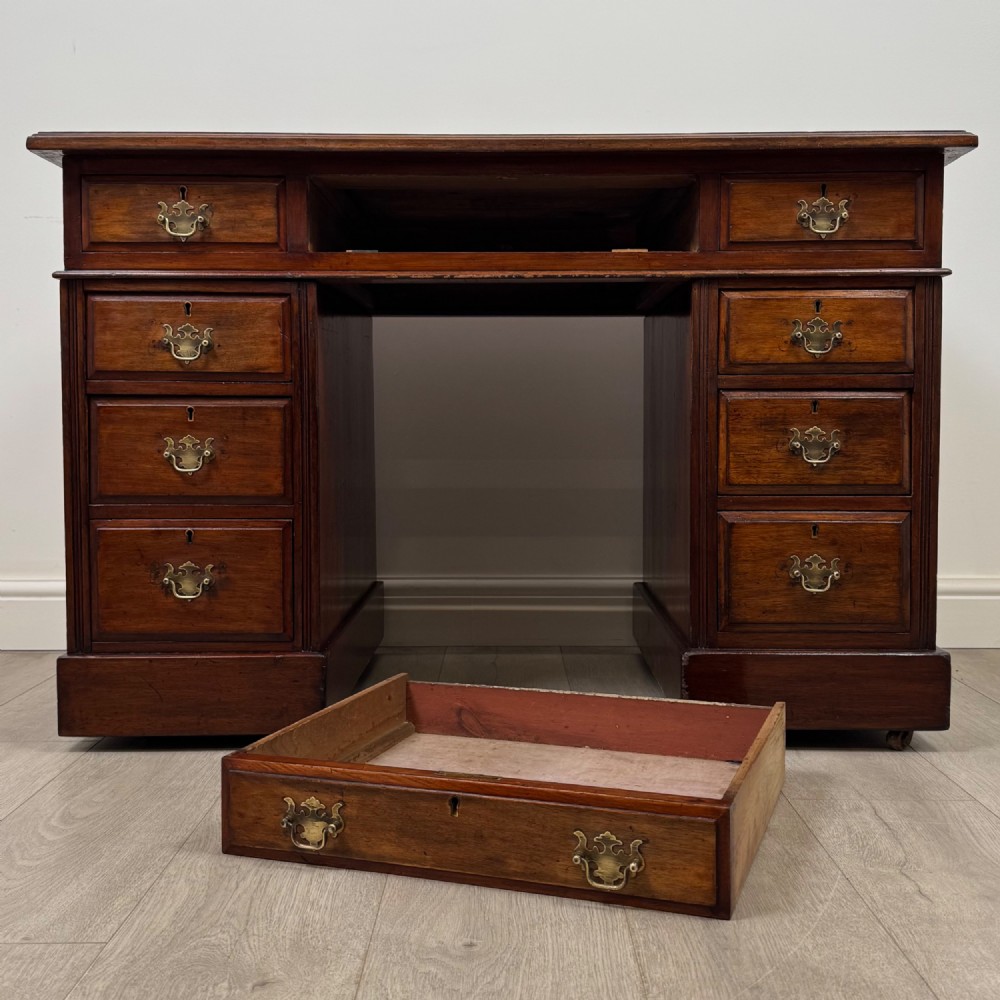 Antique 20th Century Leather Top Pedestal Desk In Walnut View X
