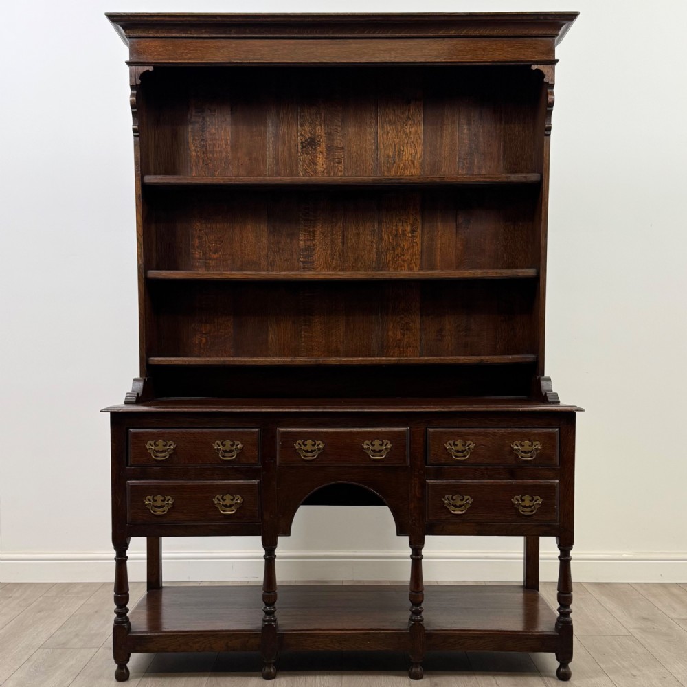 Antique 20th Century Fine Quality Welsh Dresser In Oak