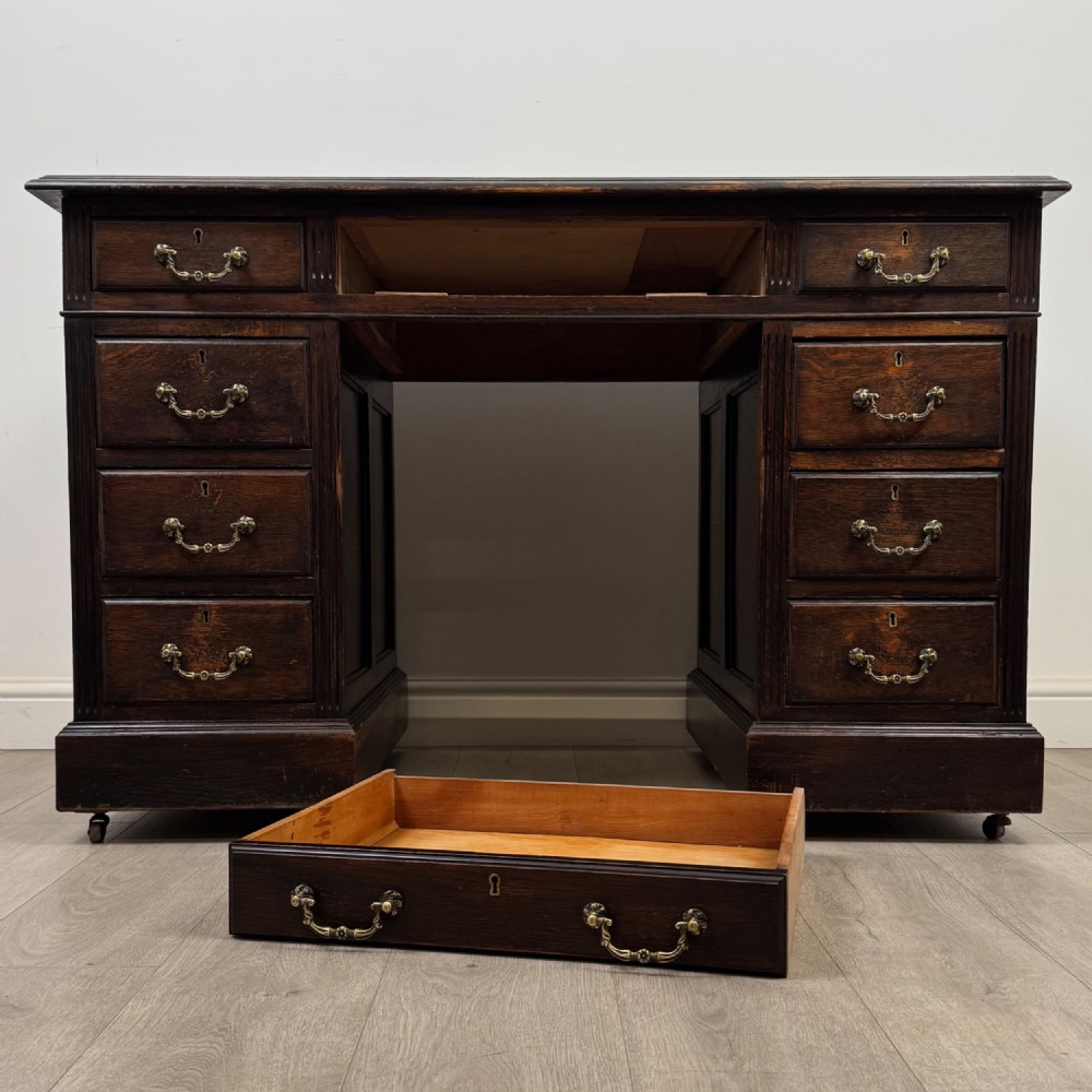 Antique 20th Century Leather Top Pedestal Desk In Oak View X