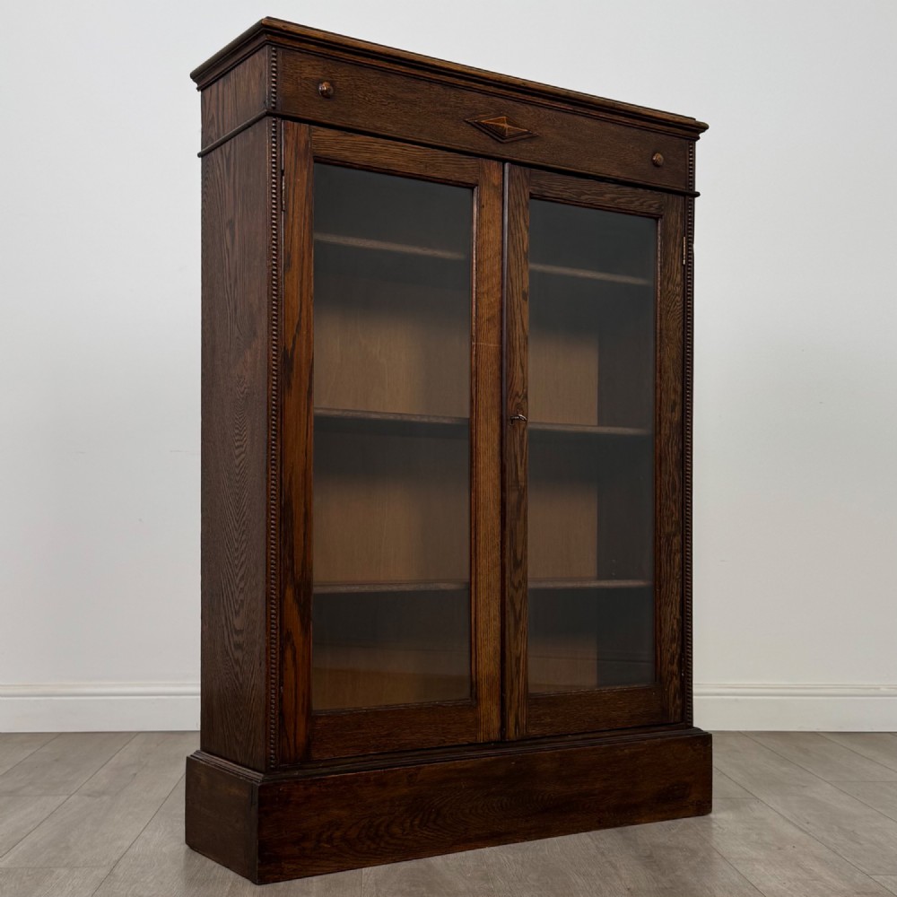 Antique 20th Century Jacobean Style Display Cabinet In Oak View IX