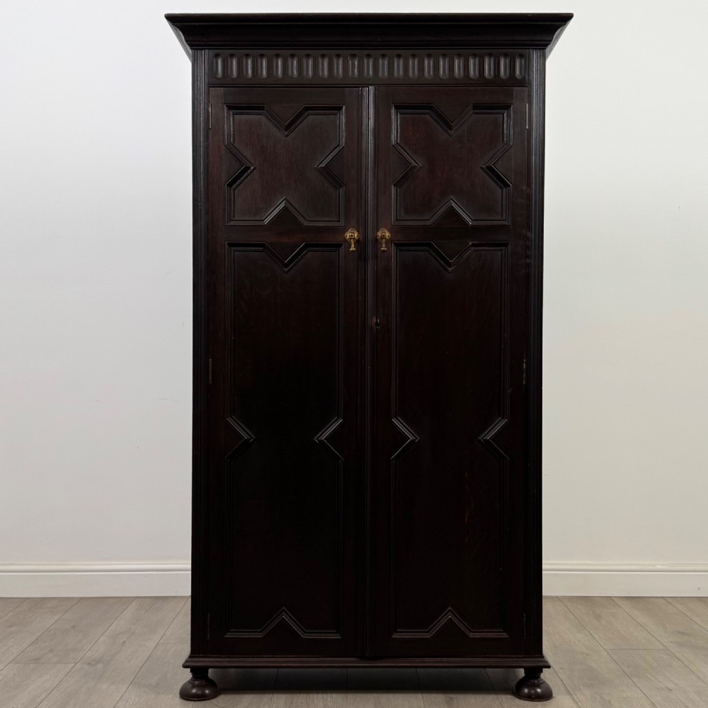 Antique 20th Century Jacobean Style Wardrobe In Oak