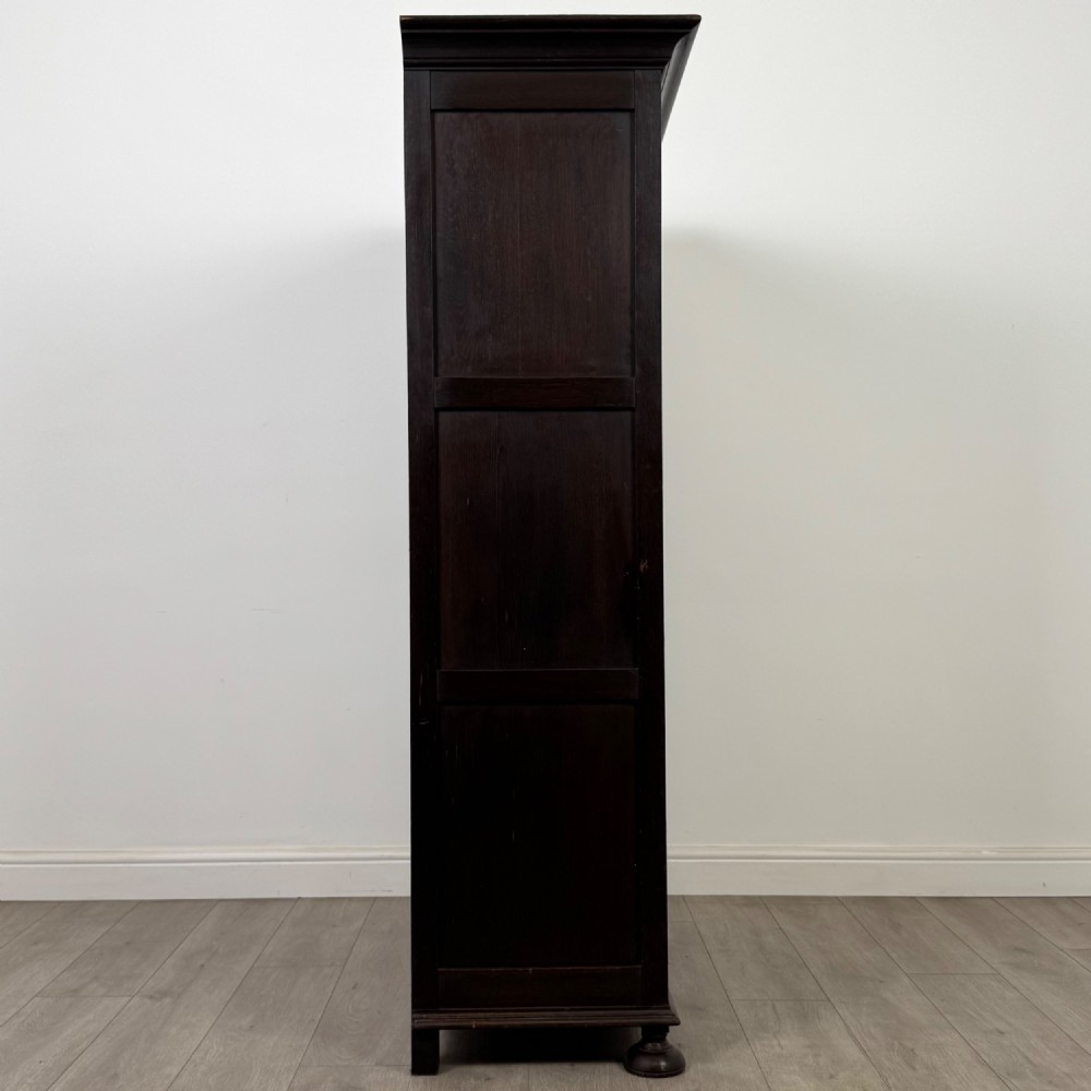 Antique 20th Century Jacobean Style Wardrobe In Oak View VIII