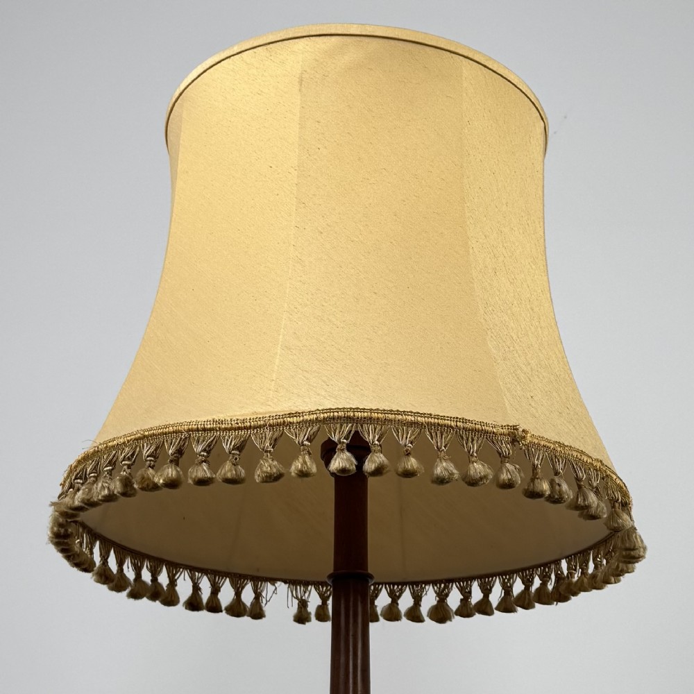 Antique 19th Century Floor Standing Lamp In Mahogany View IV