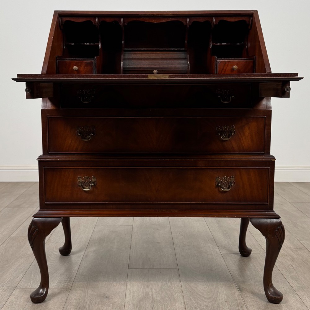 Antique 20th Century Good Quality Bureau In Mahogany View II