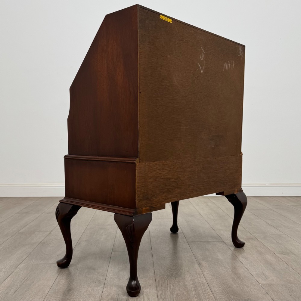 Antique 20th Century Good Quality Bureau In Mahogany View V