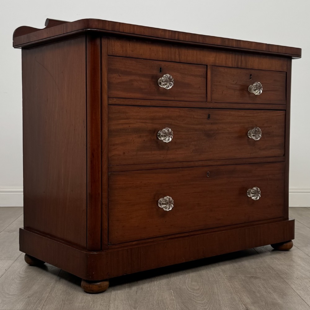 Antique 19th Century Victorian Chest Of Drawers In Mahogany View VIII