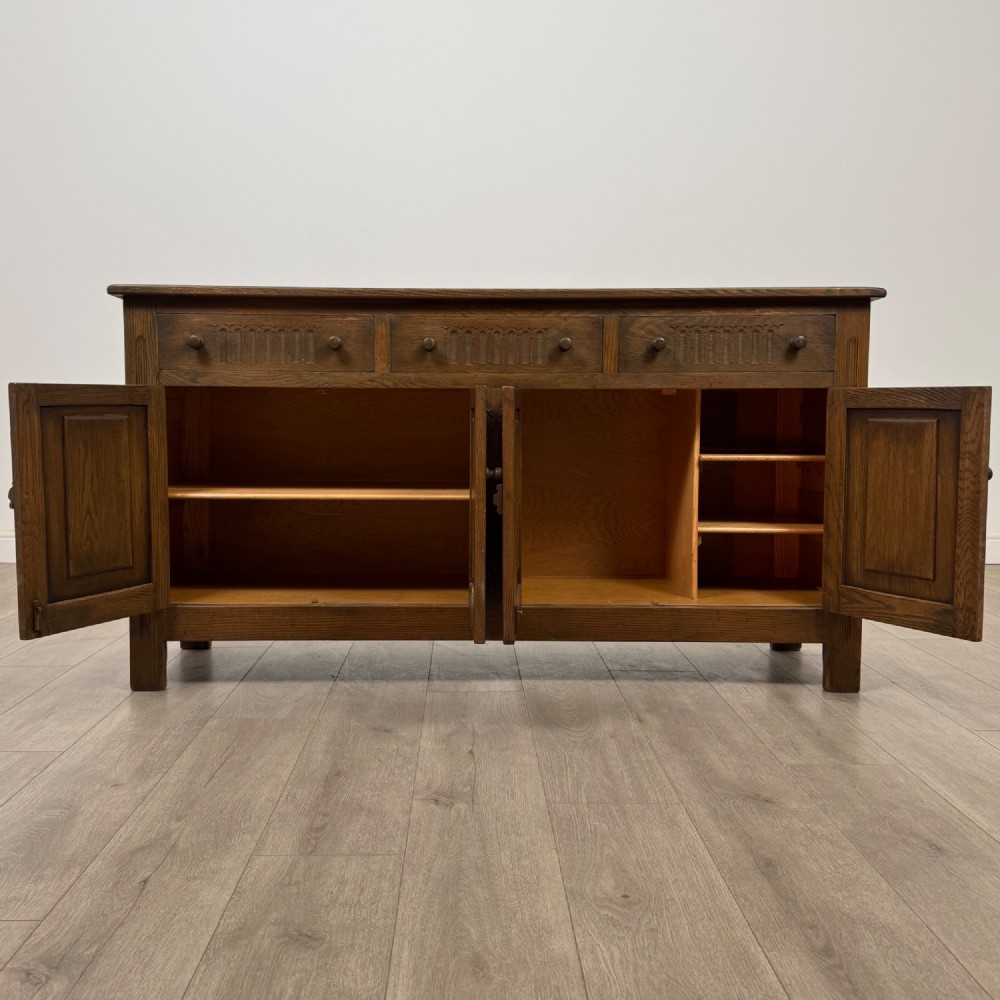 Antique 20th Century Good Quality Sideboard In Oak View II