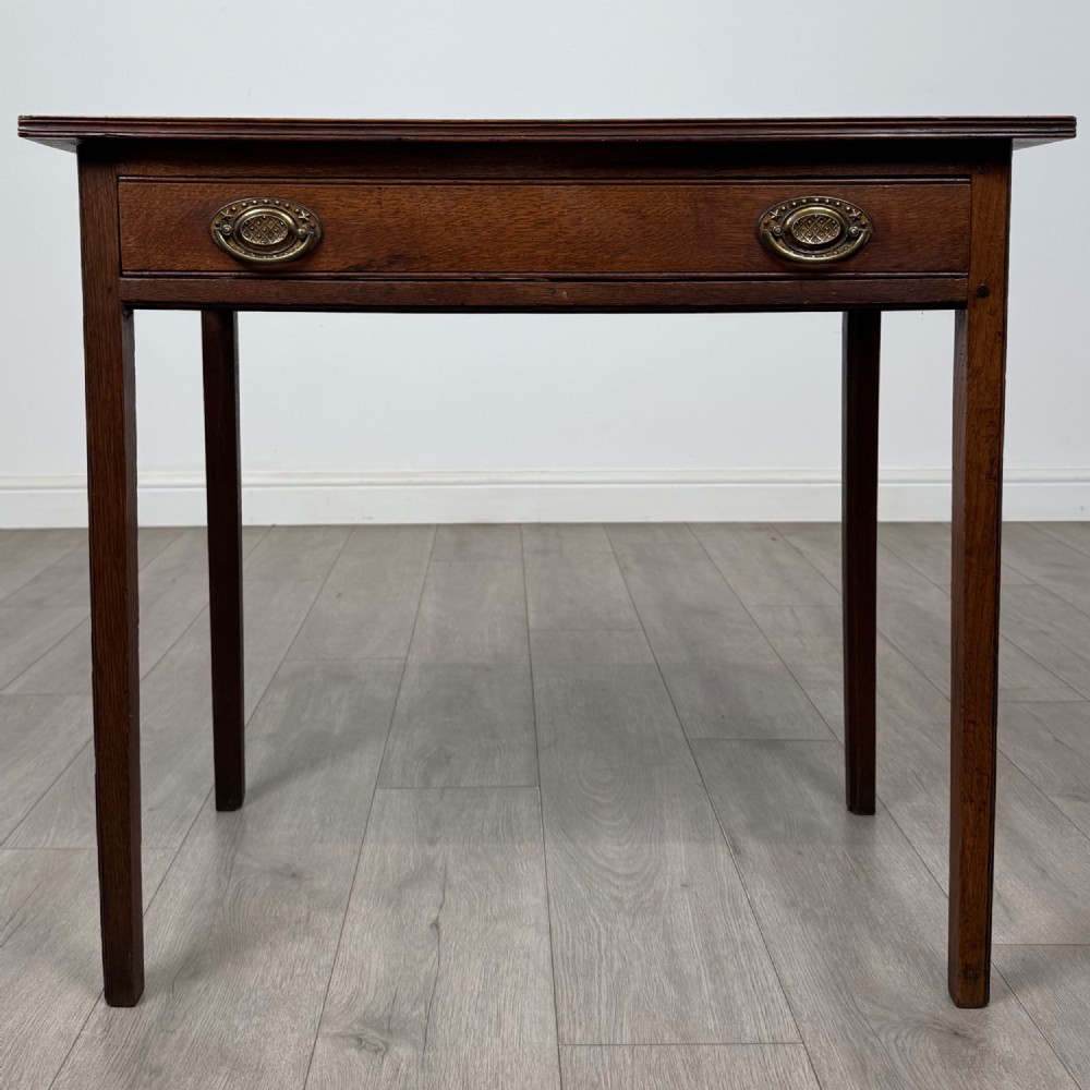 Antique 18th Century Small Georgian Writing Table In Oak