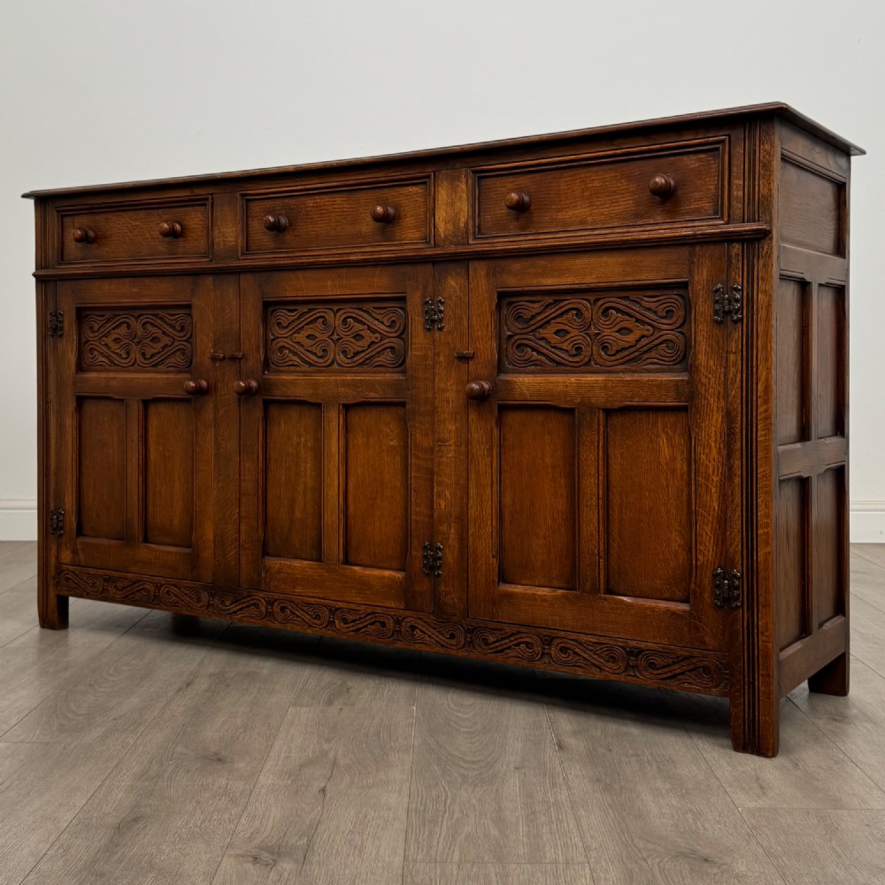 Antique 20th Century Jacobean Style Sideboard In Oak View III