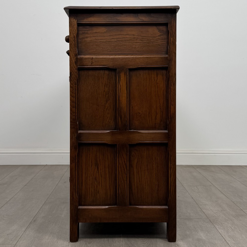 Antique 20th Century Jacobean Style Sideboard In Oak View IV