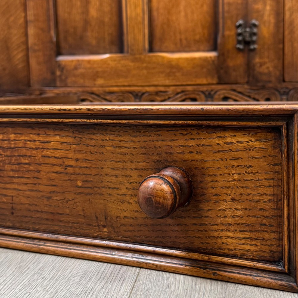Antique 20th Century Jacobean Style Sideboard In Oak View XII