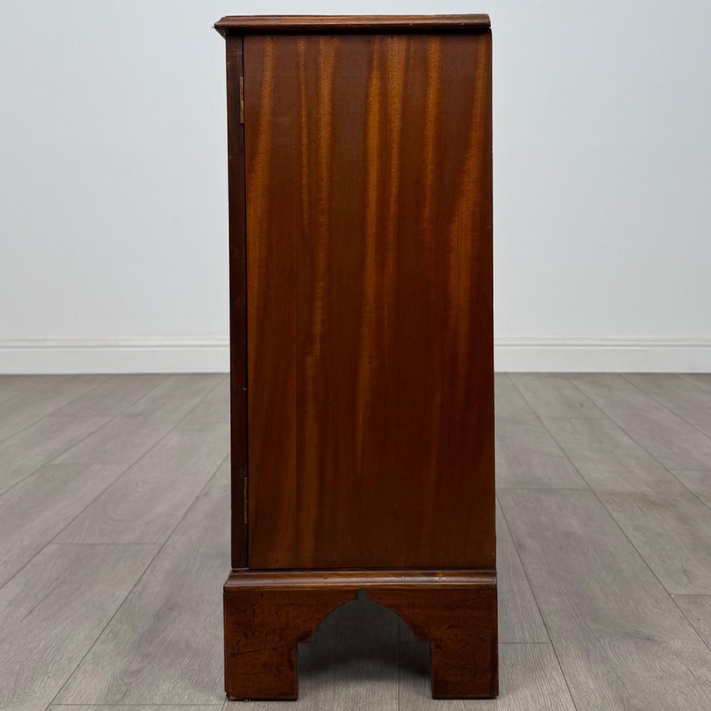 Antique 18th Century Small Georgian Cabinet In Mahogany View IV