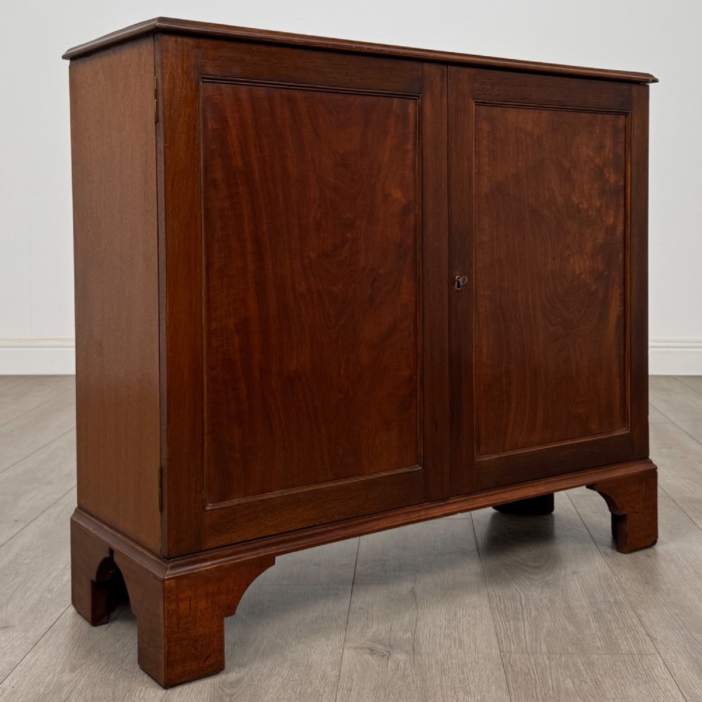 Antique 18th Century Small Georgian Cabinet In Mahogany View IX