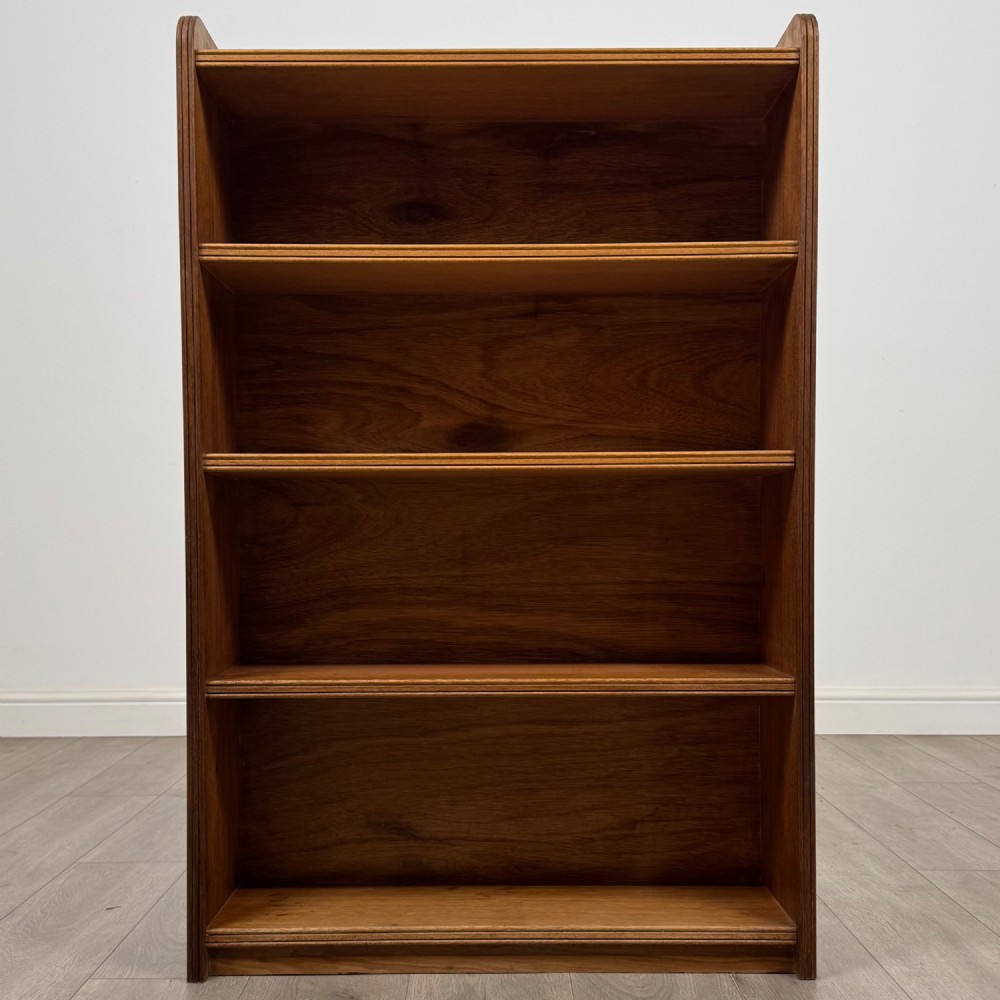 Antique 20th Century Open Bookcase In Golden Oak View II
