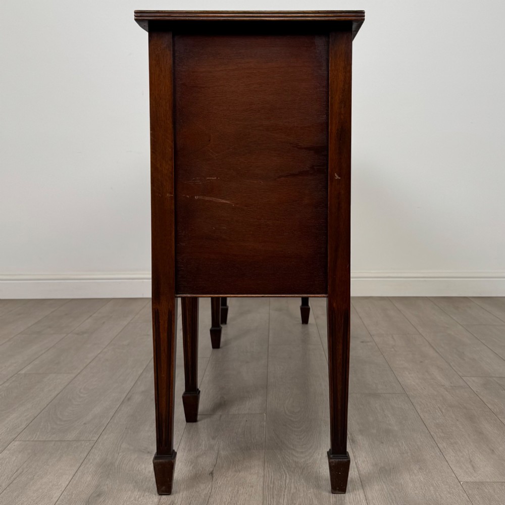 Antique 20th Century Bow Front Sideboard In Mahogany View IV