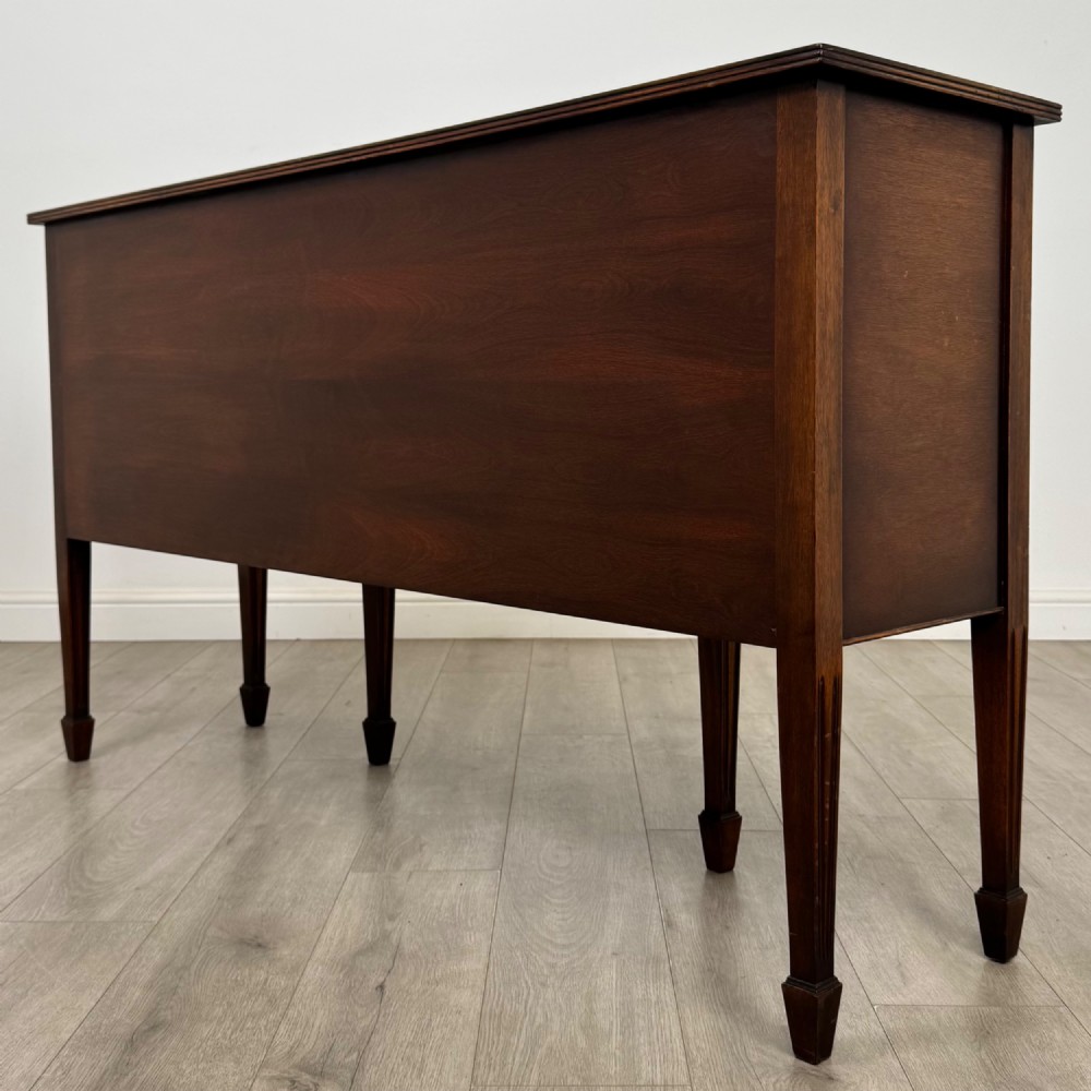 Antique 20th Century Bow Front Sideboard In Mahogany View VII