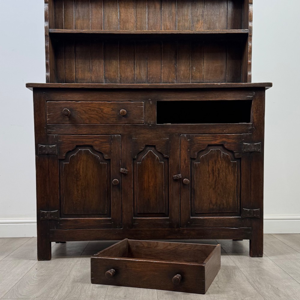 Antique 20th Century Good Quality Welsh Dresser In Oak View XI