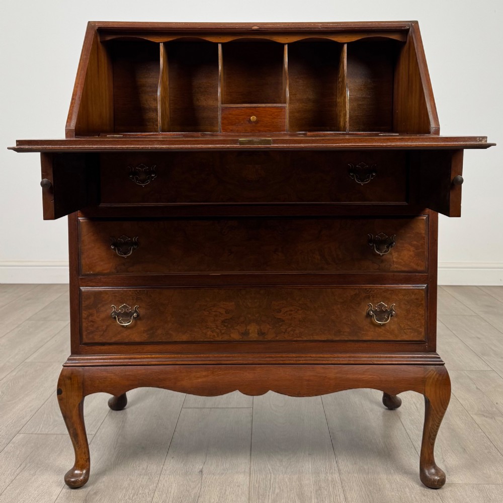 Antique 20th Century Bureau In Burr Walnut View II
