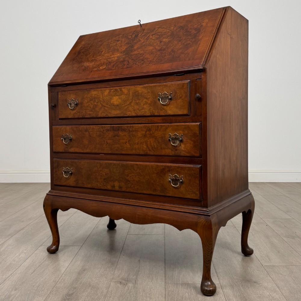 Antique 20th Century Bureau In Burr Walnut View III