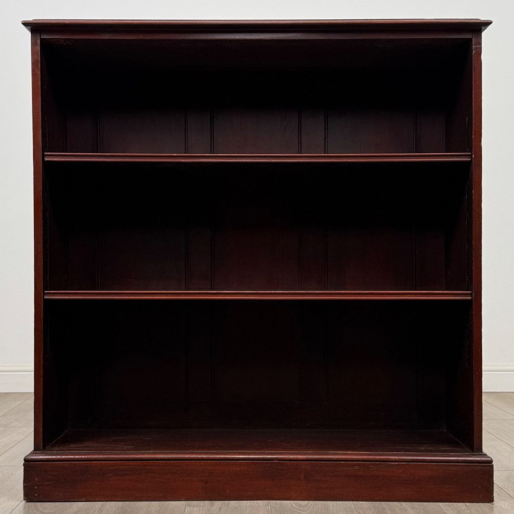 Antique 20th Century Open Bookcase In Mahogany View II