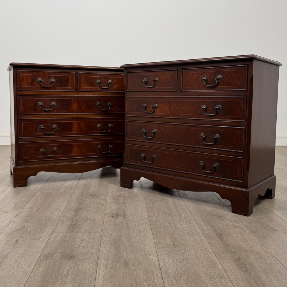 Antique 20th Century Pair Of Mahogany Chest Of Drawers
