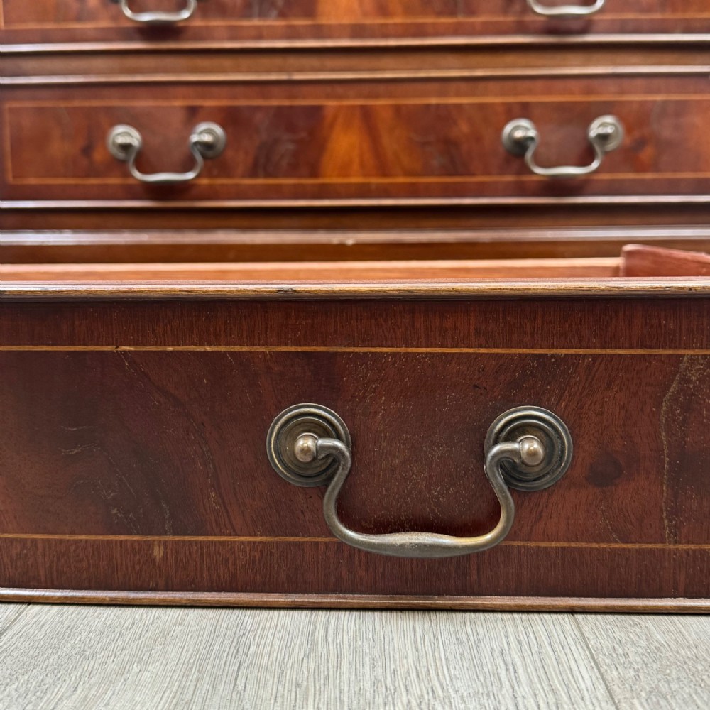 Antique 20th Century Pair Of Mahogany Chest Of Drawers View XI