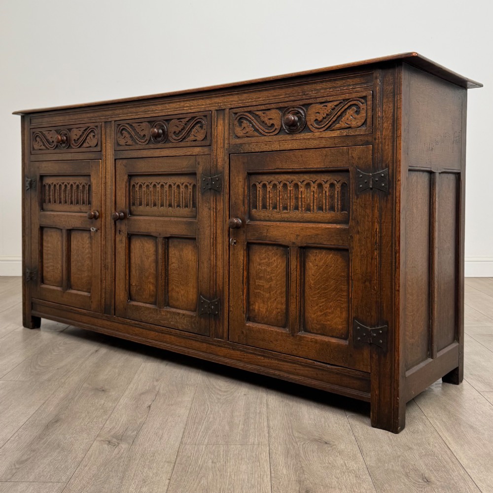 Antique 20th Century Jacobean Style Sideboard In Oak View III
