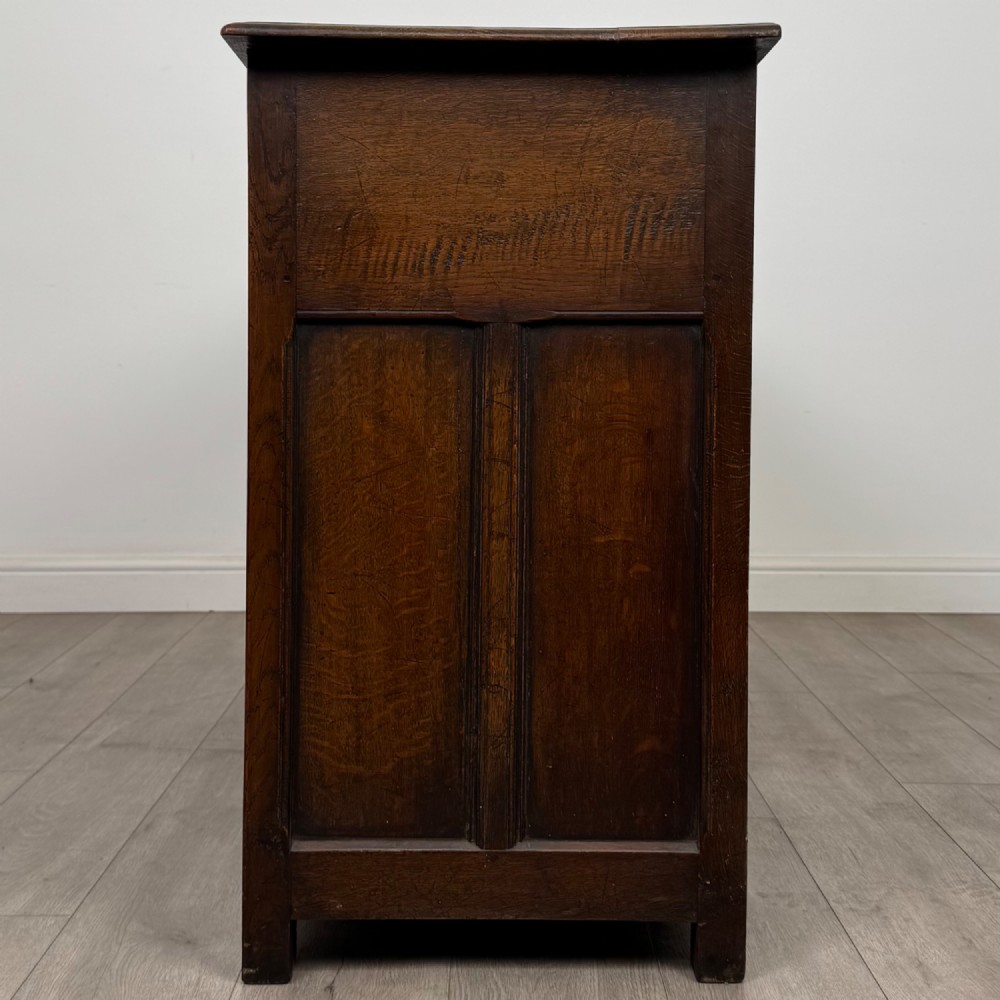 Antique 20th Century Jacobean Style Sideboard In Oak View IV