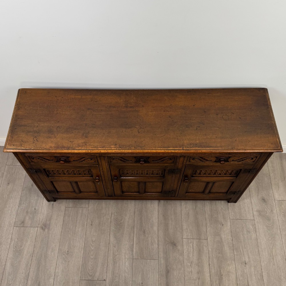 Antique 20th Century Jacobean Style Sideboard In Oak View X