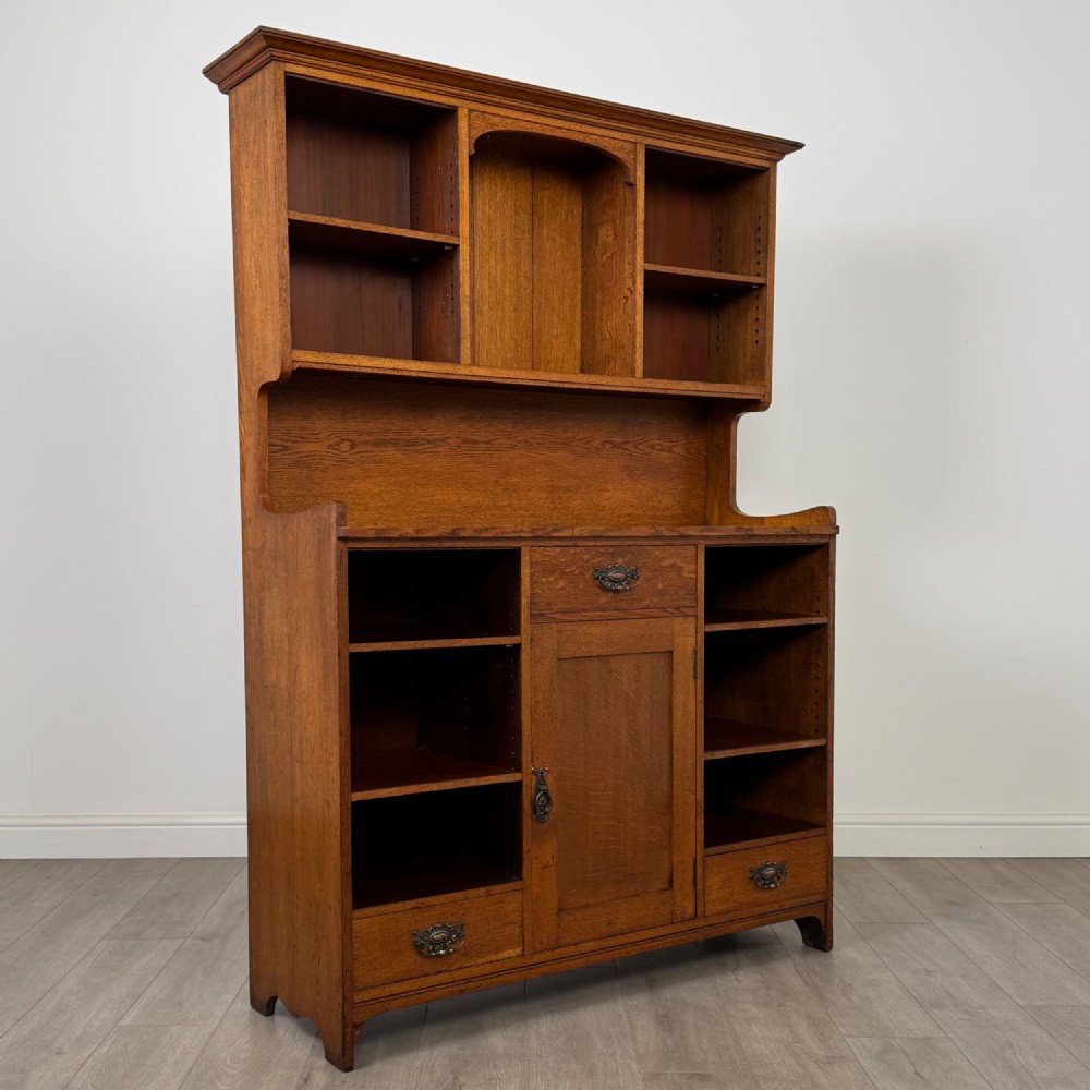 Antique 20th Century Arts & Crafts Dresser In Golden Oak View IX