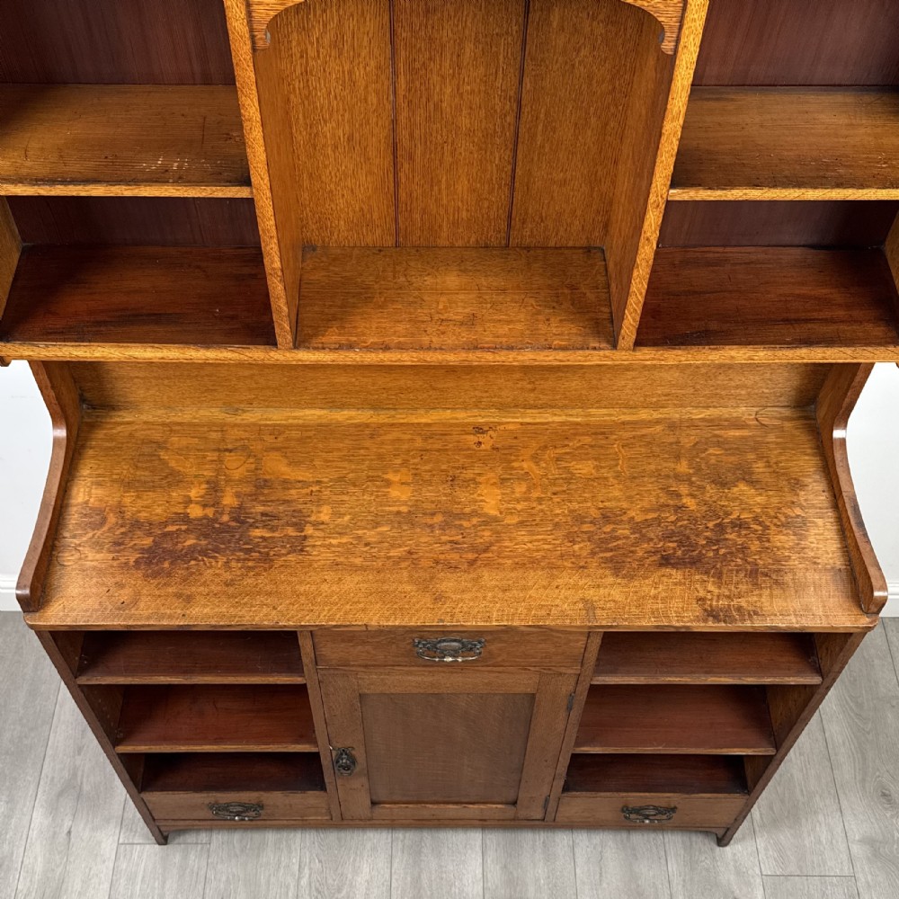 Antique 20th Century Arts & Crafts Dresser In Golden Oak View X