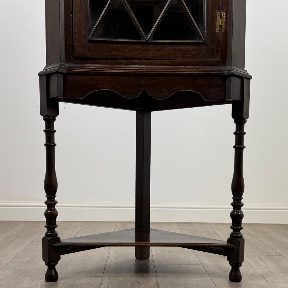 Antique 19th Century Small Victorian Corner Cabinet In Oak View V