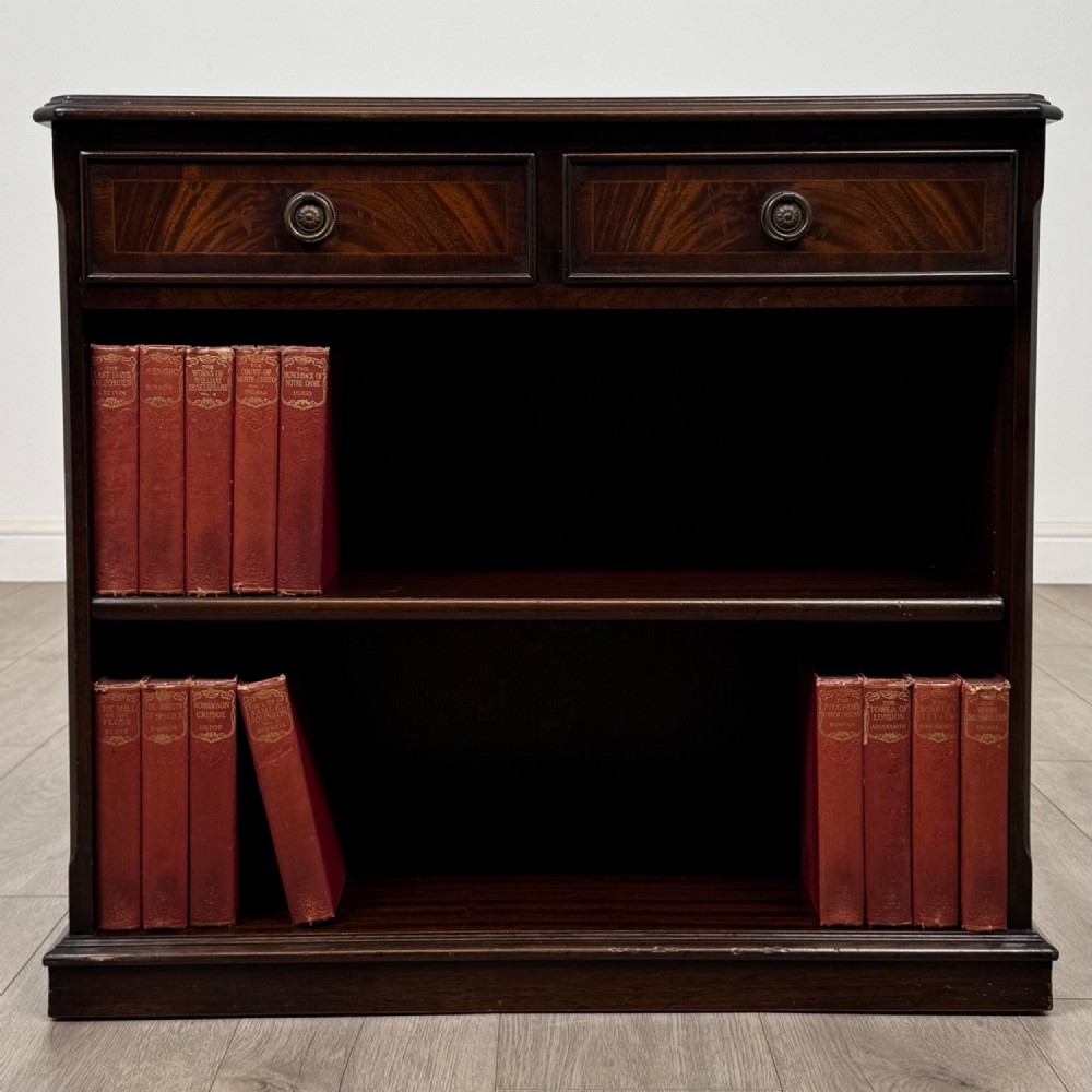 Antique 20th Century Small Open Bookcase In Mahogany