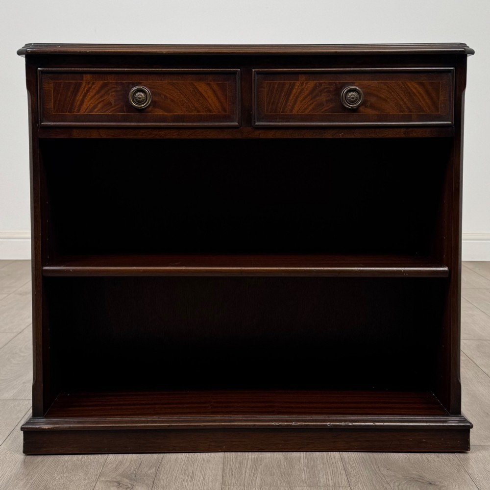 Antique 20th Century Small Open Bookcase In Mahogany View II