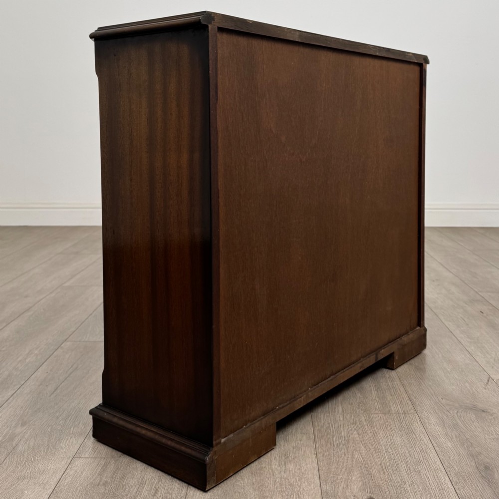 Antique 20th Century Small Open Bookcase In Mahogany View V