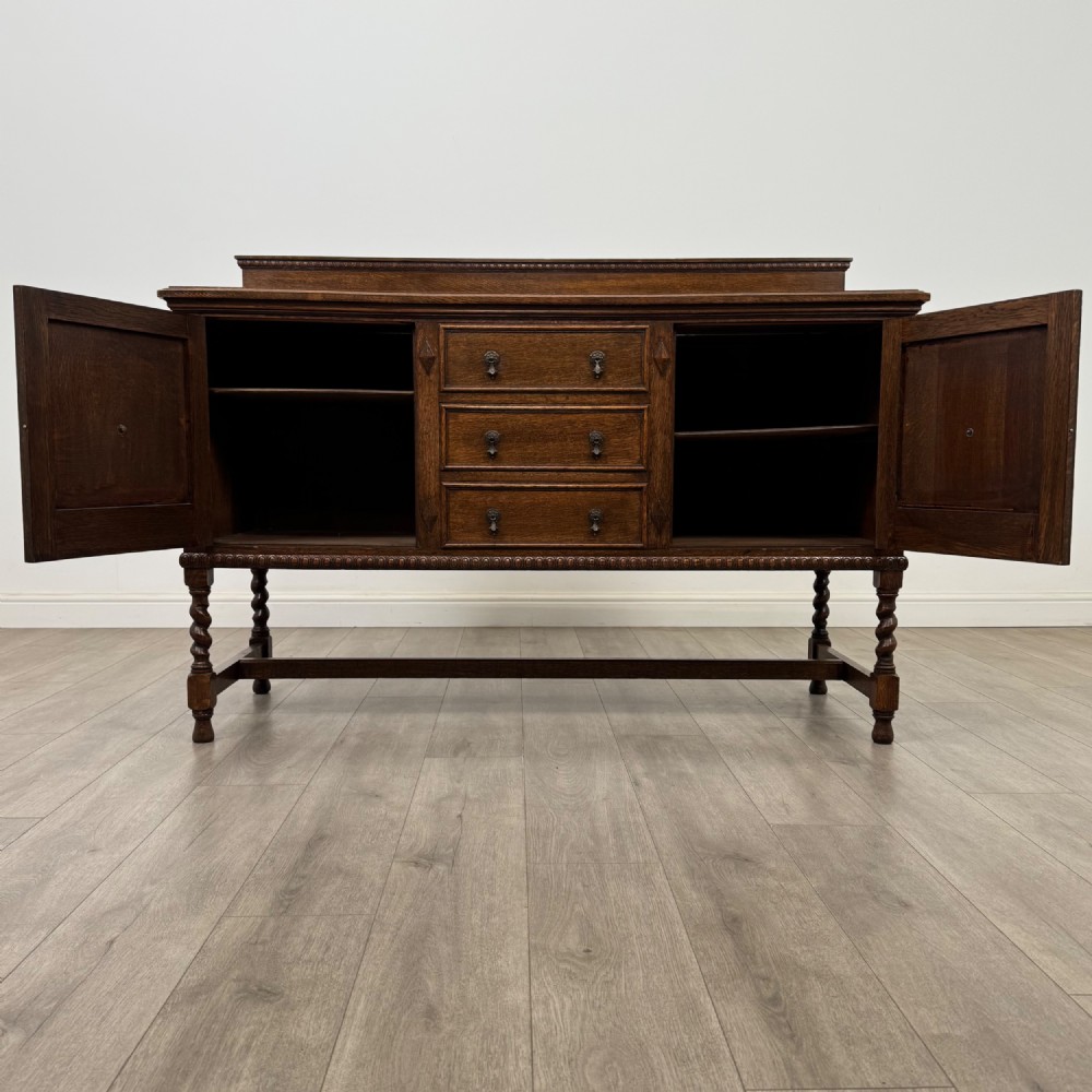 Antique 20th Century Edwardian Sideboard In Oak View II