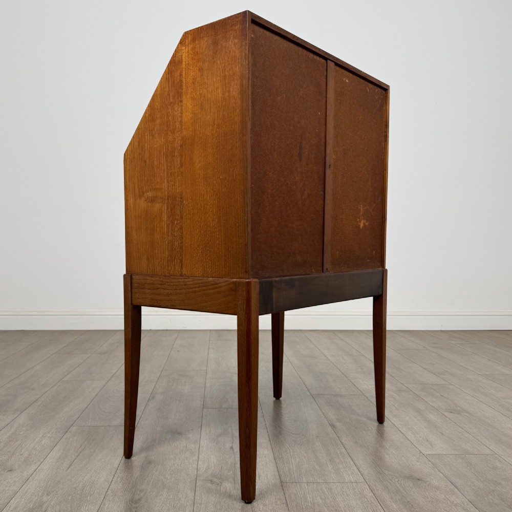 Antique 20th Century Art Deco Style Bureau In Oak View V