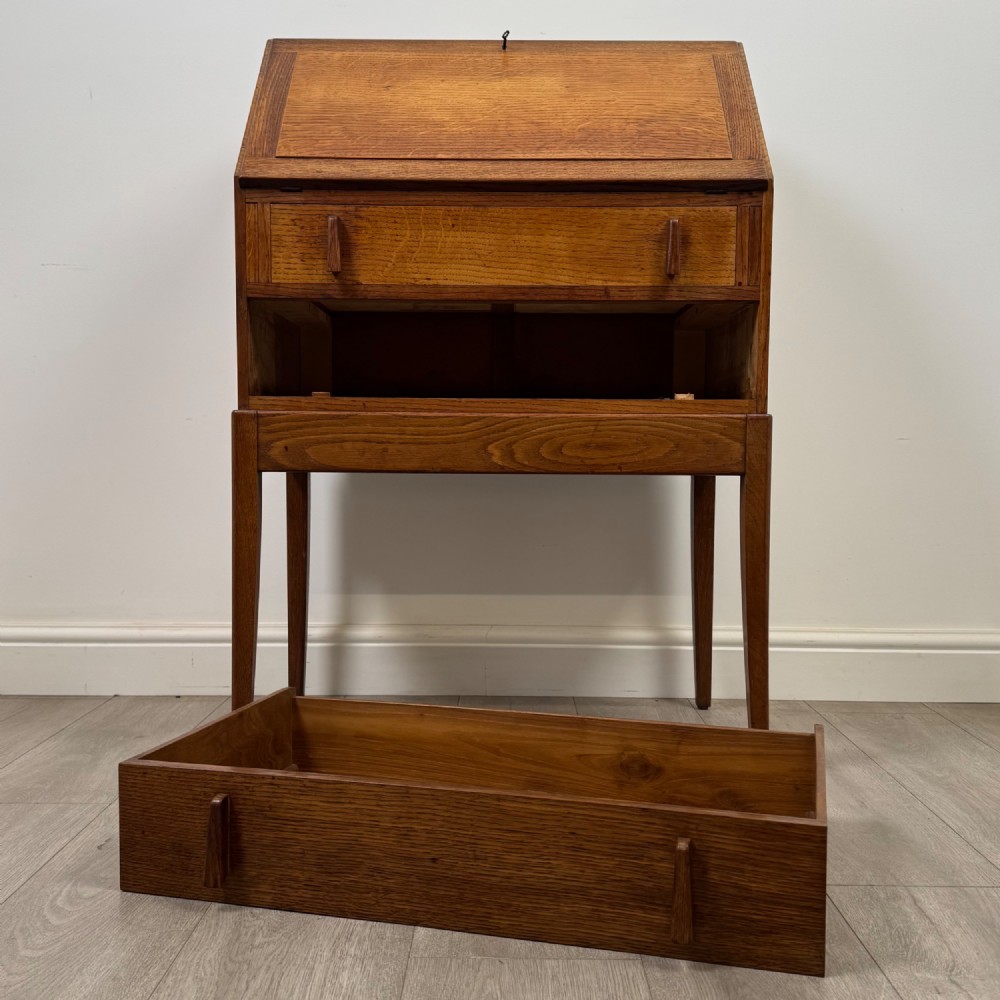 Antique 20th Century Art Deco Style Bureau In Oak View XII