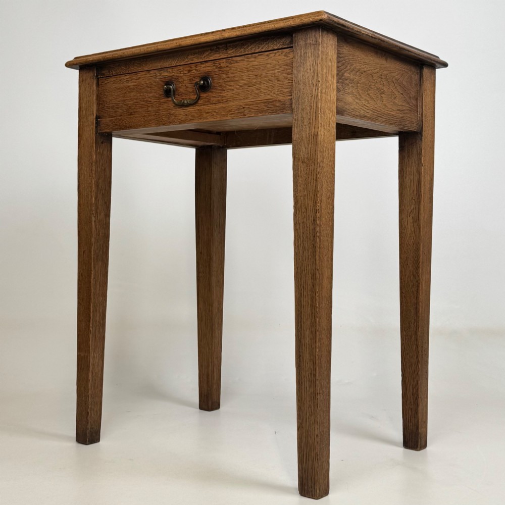 Antique 20th Century Good Quality Side Table In Oak View II