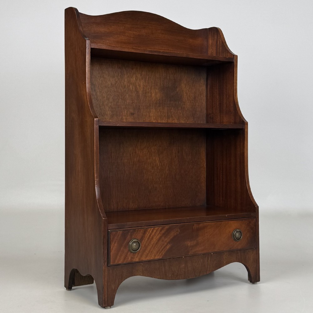 Antique 20th Century Small Open Bookcase In Mahogany View IX