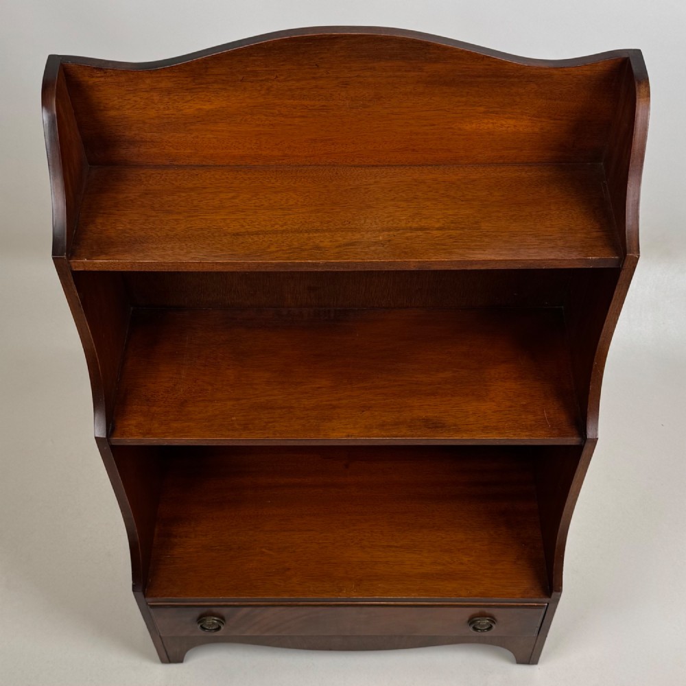 Antique 20th Century Small Open Bookcase In Mahogany View X