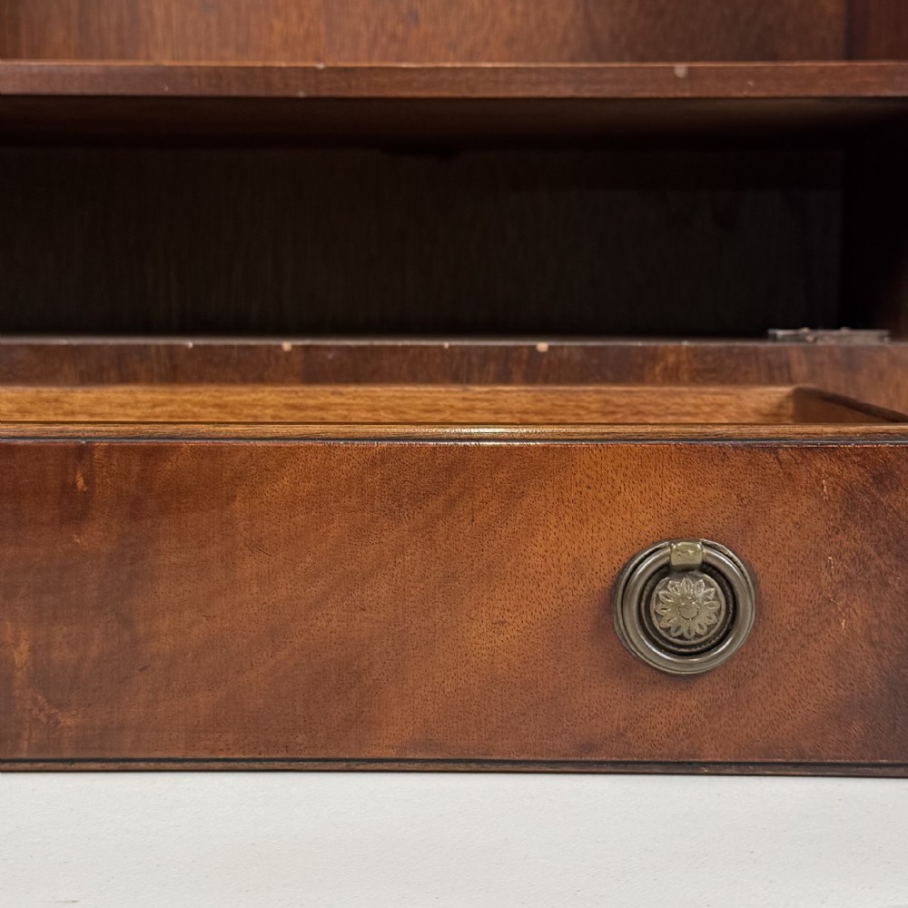Antique 20th Century Small Open Bookcase In Mahogany View XII