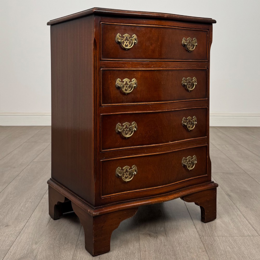 Antique 20th Century Small Chest Of Drawers In Mahogany View VIII