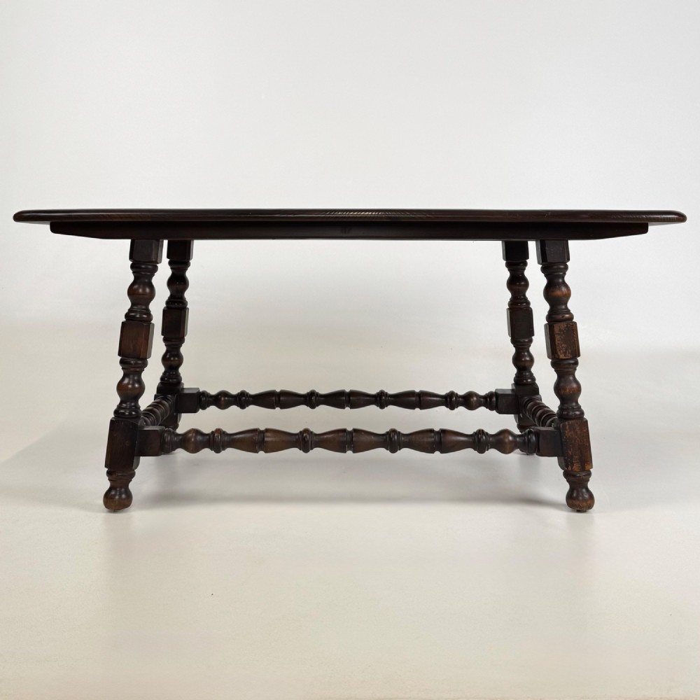 Antique 20th Century Small Coffee Table In Elm