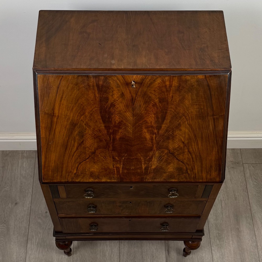 Antique 20th Century Figured Walnut Bureau View X