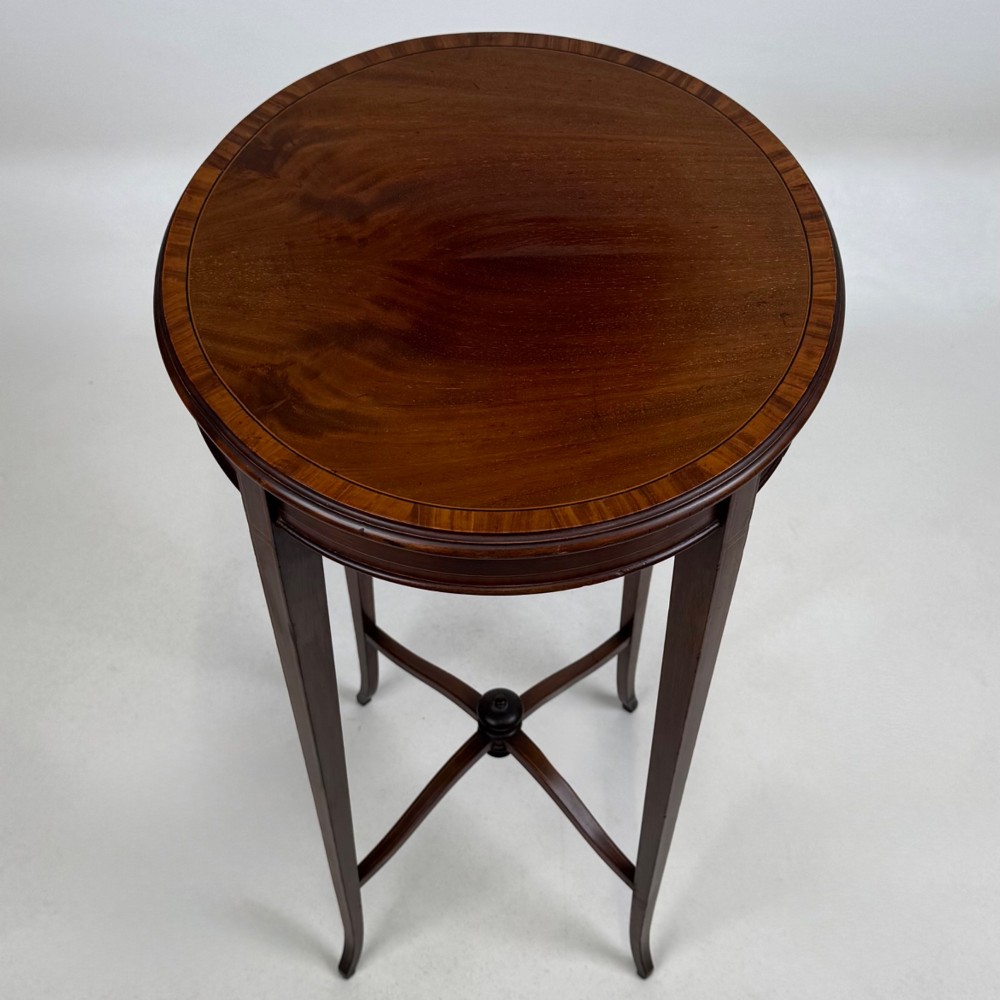 Antique 20th Century Edwardian Side Table In Mahogany View VII