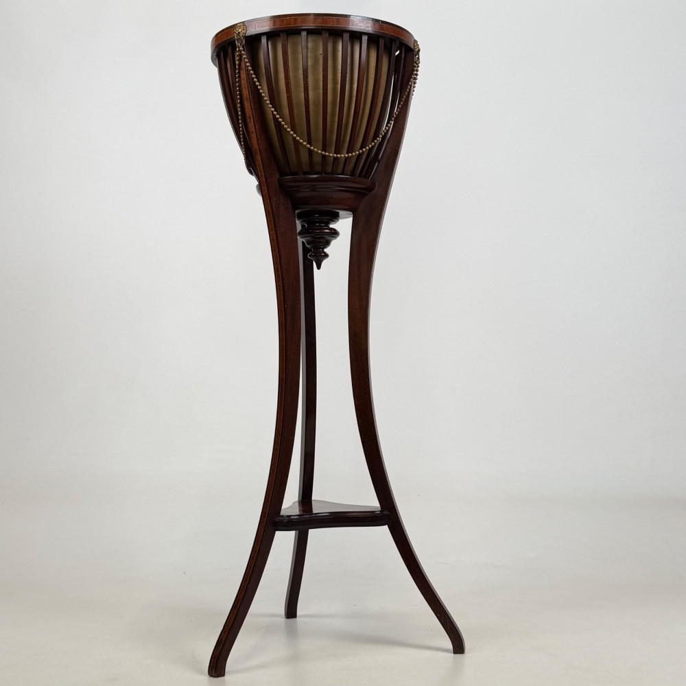 Antique 20th Century Edwardian Plant Stand In Mahogany View VI