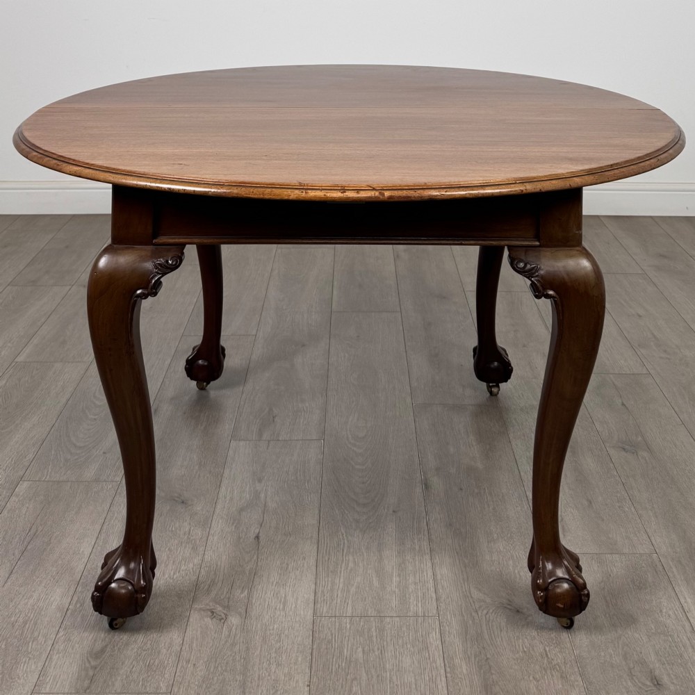 Antique 20th Century Extending Dining Table In Mahogany View IV
