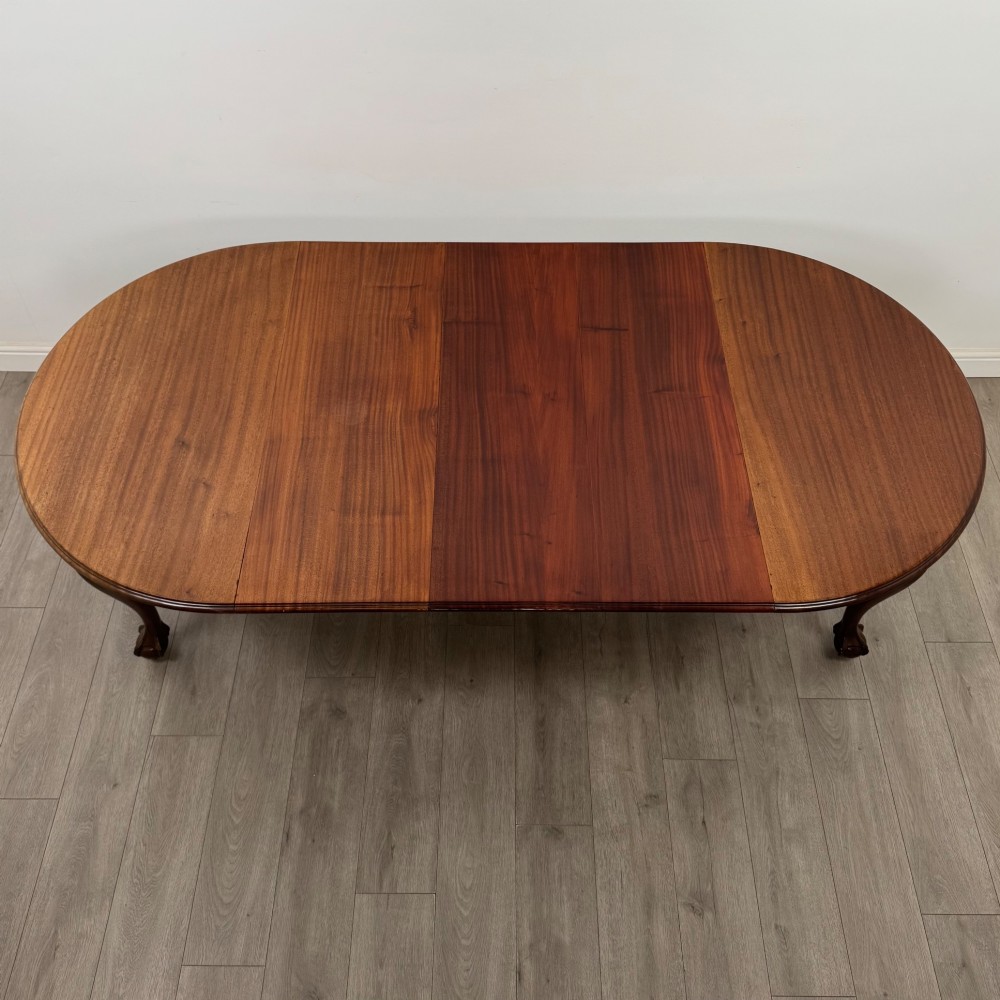 Antique 20th Century Extending Dining Table In Mahogany View V